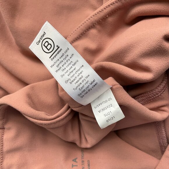 Athleta Leggings Elevation Ultra High Rise 7/8 Salmon (1X) - Picture 7 of 8